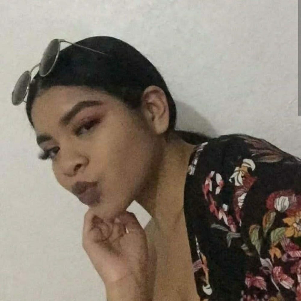 Meet your Posher, Kenia